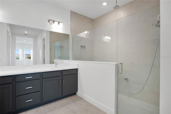 Building Photo - 13589 McMillan Dr