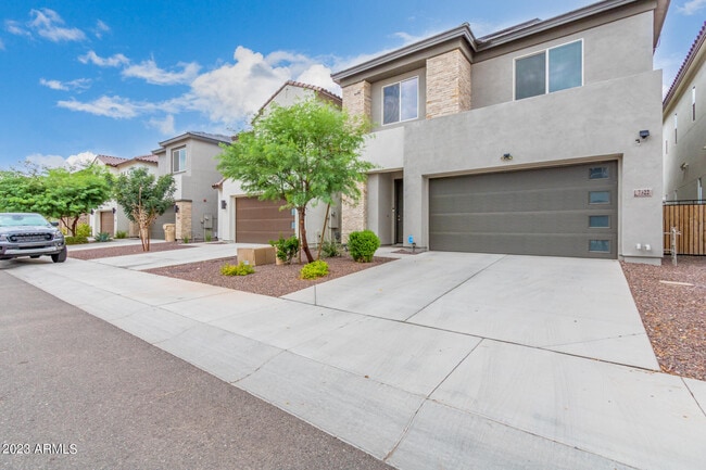 Building Photo - 7322 W Phelps Rd