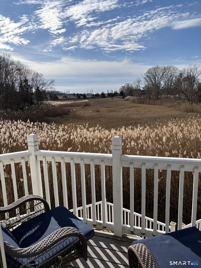 Building Photo - 90 Boston Post Rd