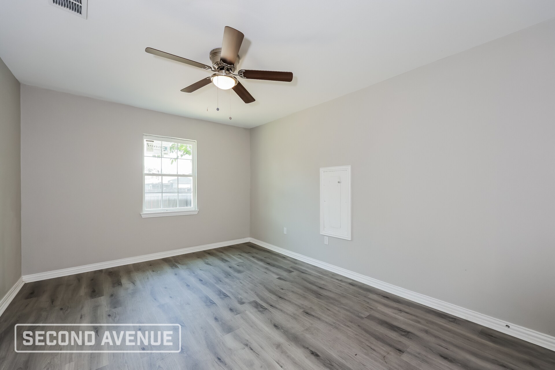 Building Photo - 2024 Lewiston Ave