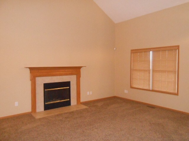 Building Photo - 485 Sycamore Creek St