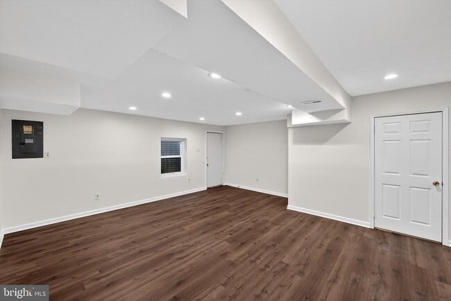 Building Photo - 1015 St Michaels Dr