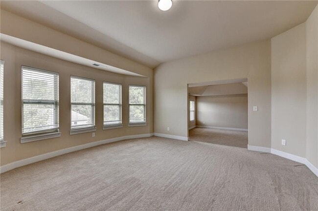 Building Photo - 2930 Blake Towers Ln