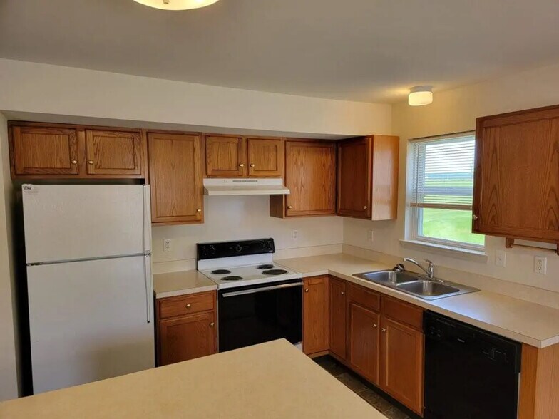 Building Photo - 1355 Martin Ave