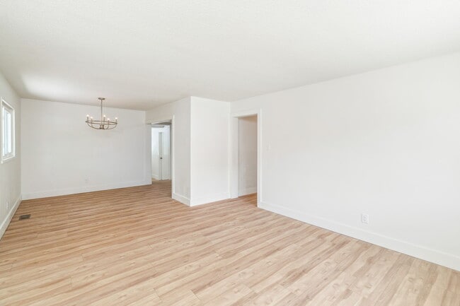 Building Photo - 415 Taliwa Dr