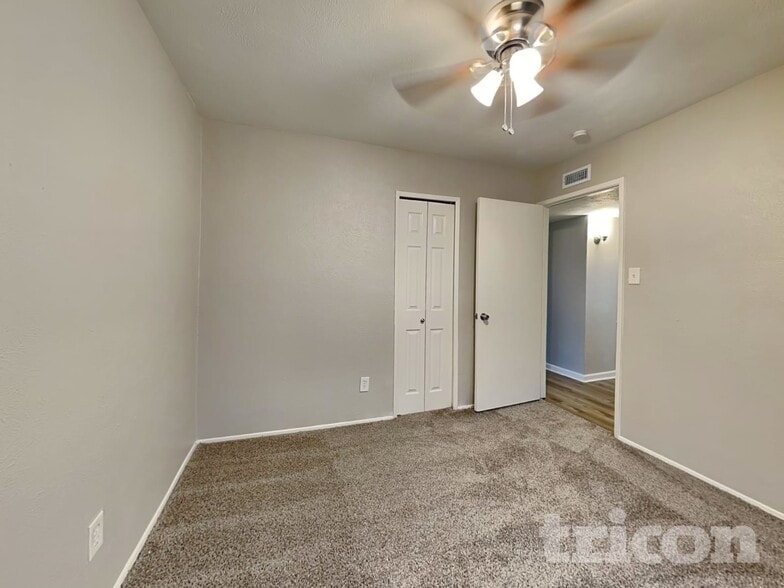 Building Photo - 405 Magnolia Dr