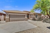 Building Photo - 8962 W Grovers Ave