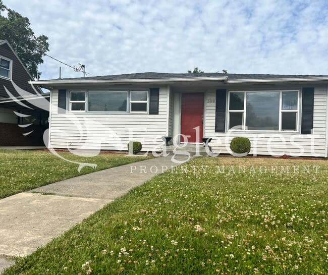 Primary Photo - Charming 3 Bedroom, 1 Bath House with Fenc...