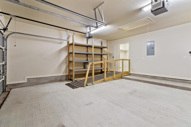 Building Photo - 765 Bent Wood Pl