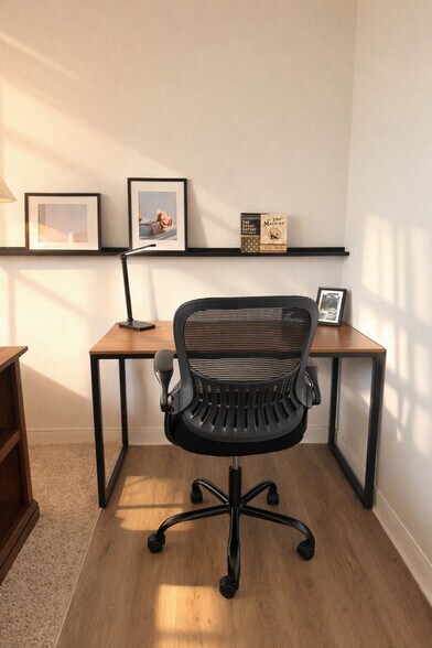 Building Photo - 1632 N Franklin Pl