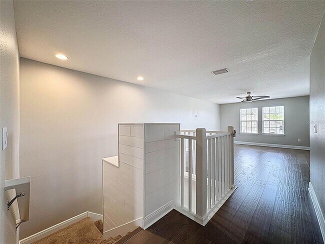 Building Photo - 1606 Feather Grass Loop