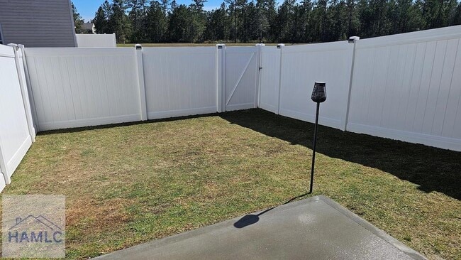 Building Photo - 214 Coneflower Rd