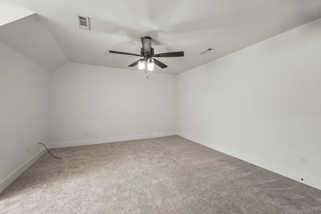 Building Photo - 1241 Silver Maple St