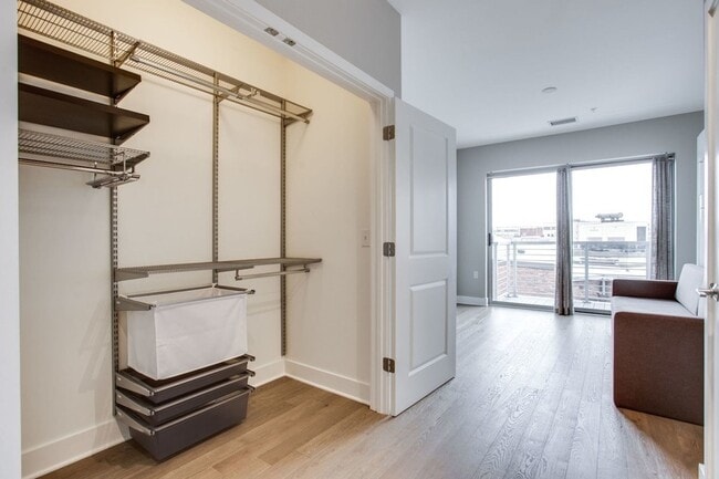 Building Photo - 2550 17th St NW