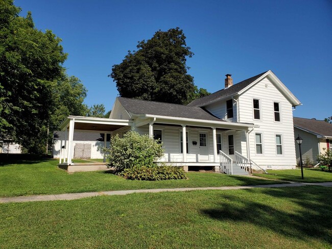 Primary Photo - 602 S 1st St