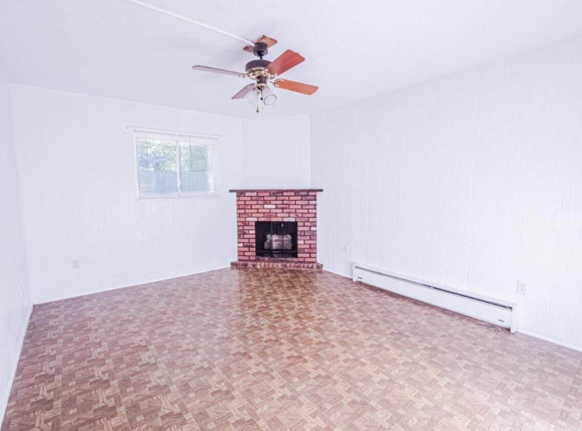 Building Photo - 2355 Buttonwood Ct