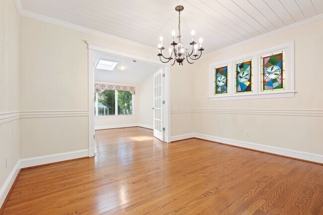 Building Photo - Breathtaking Classic Estate in Falls of New Hope