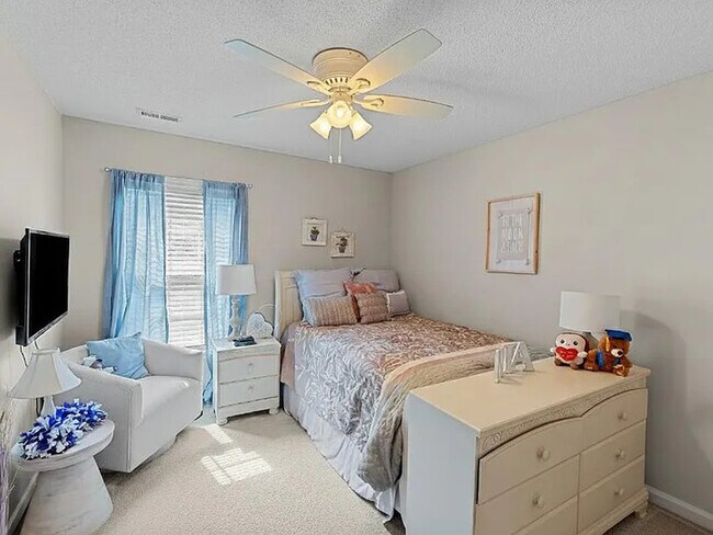 Building Photo - Earn Wealth While Leasing - Like a Homeowner - Lease to Own