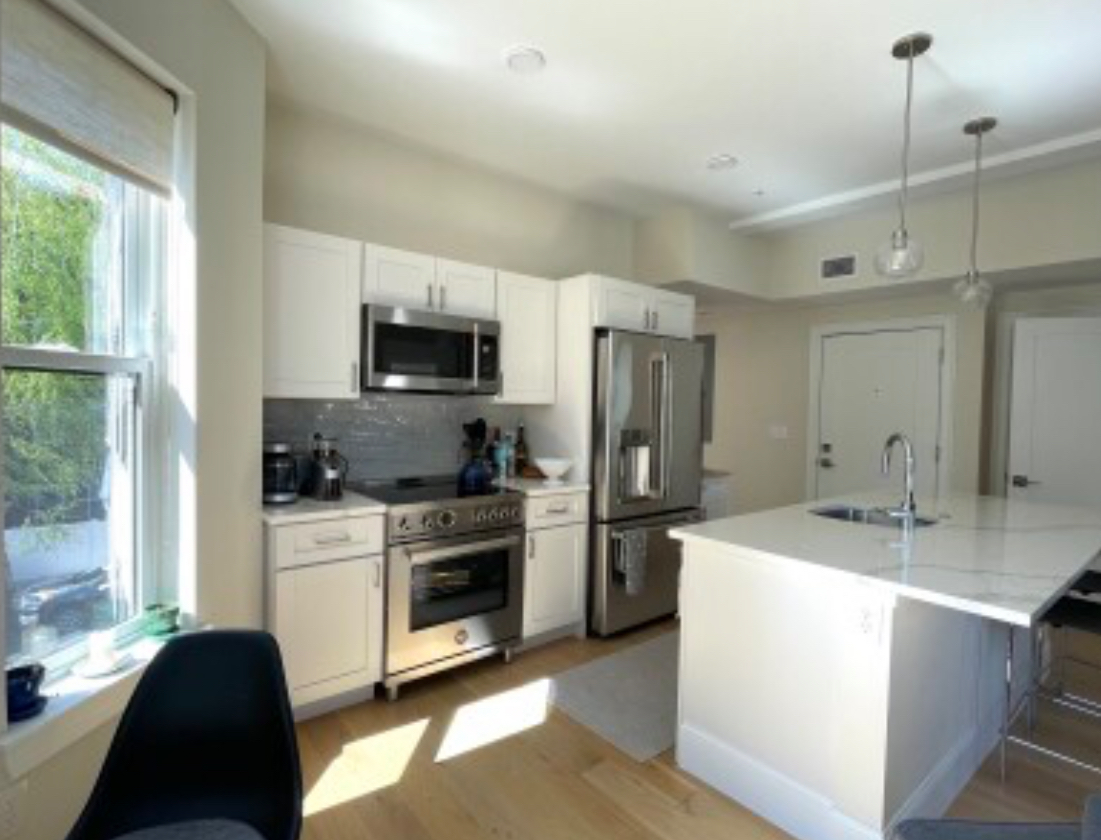 Building Photo - 249 A St