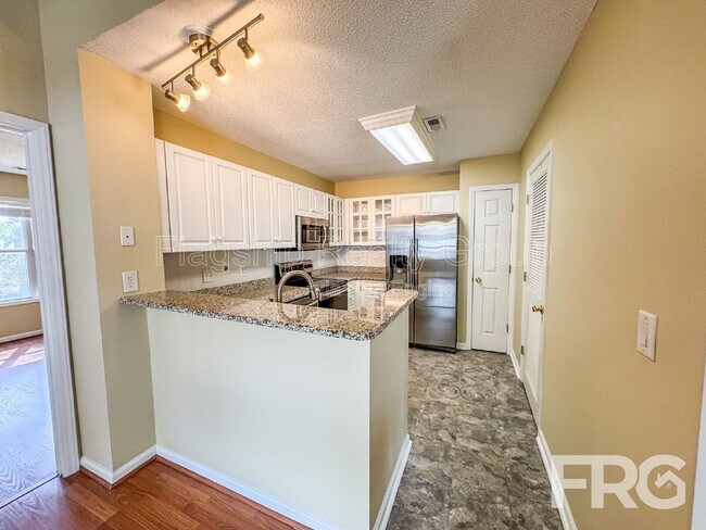 Building Photo - 3306 Mulberry Ln