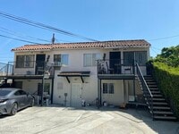 Building Photo - 448 W 41st Pl
