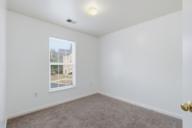 Building Photo - 7402 Serenade Cir