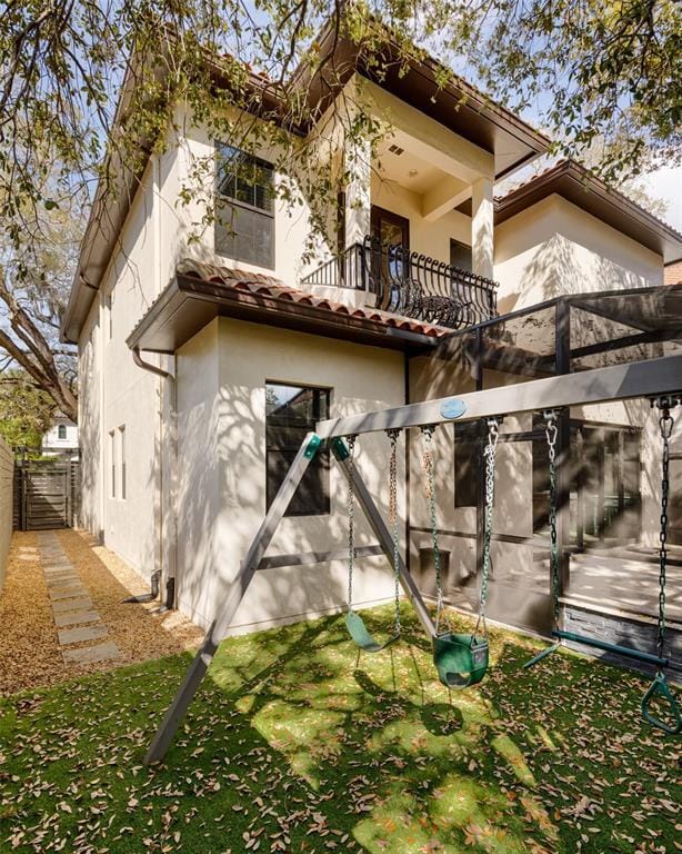 Building Photo - 3122 W Oakellar Ave