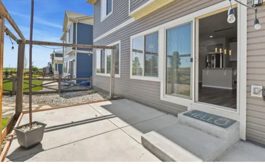 Building Photo - 7238 Fauna Glen Dr