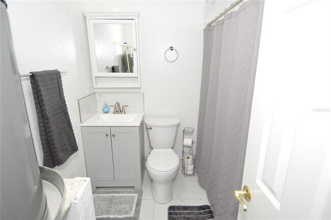 Building Photo - 156 146th Ave