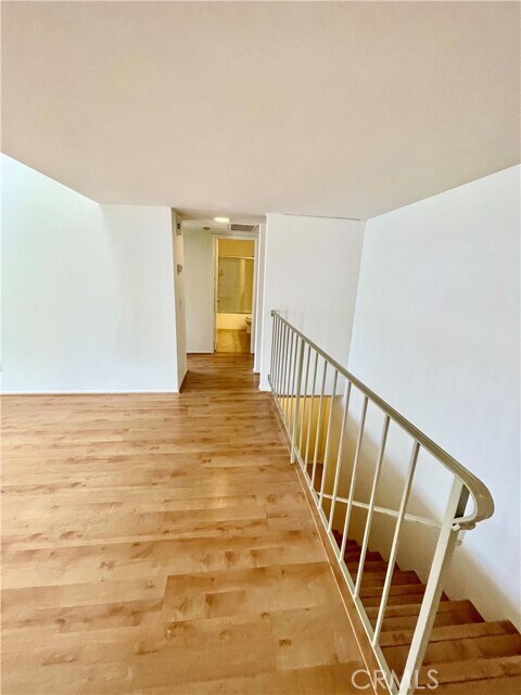 Building Photo - 458 Golden Springs Dr