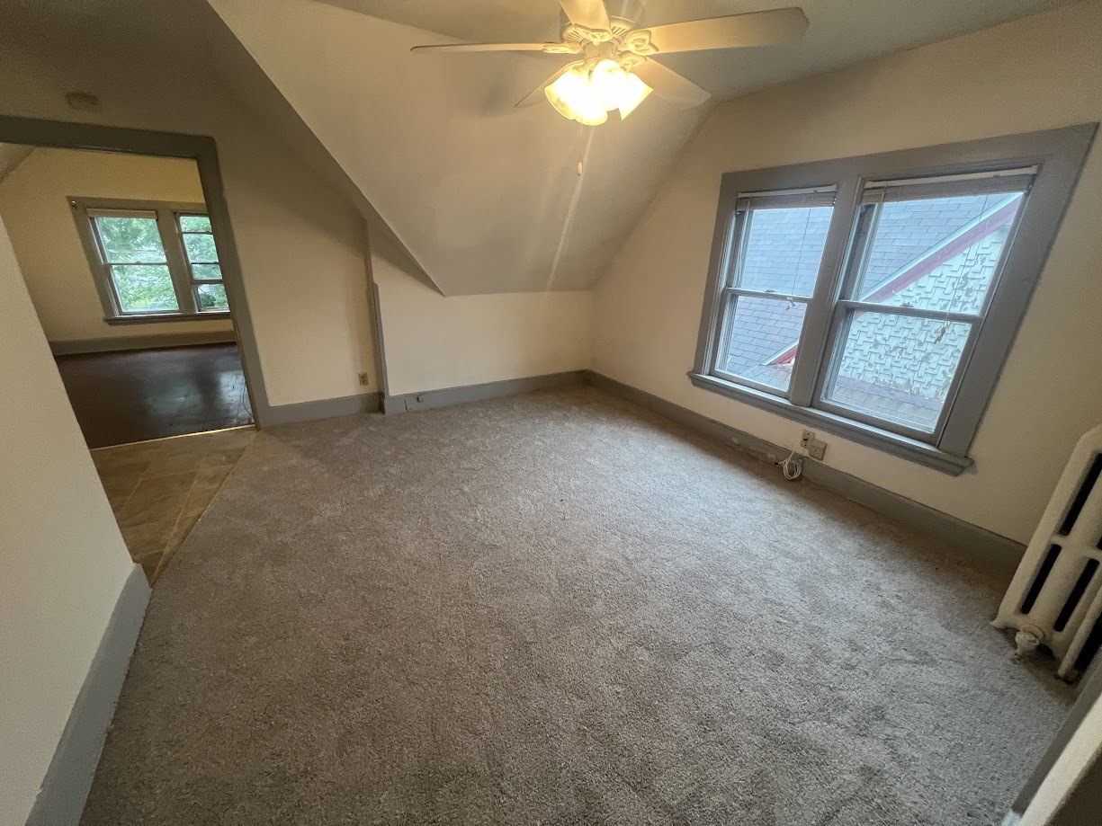 Building Photo - 221 N Livingston St