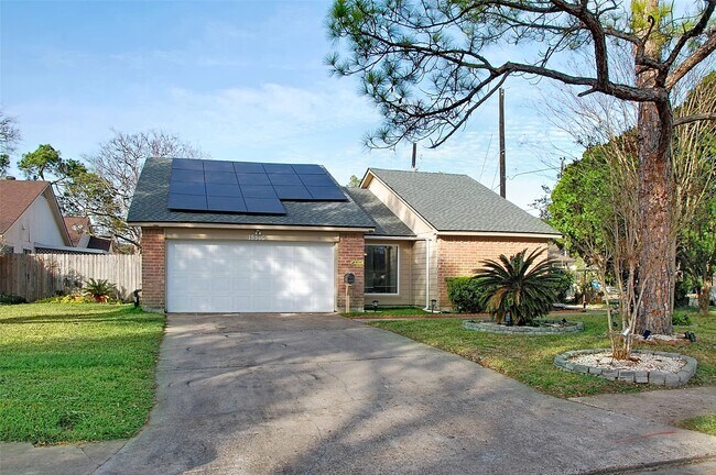 Building Photo - 15510 W Barbara Cir