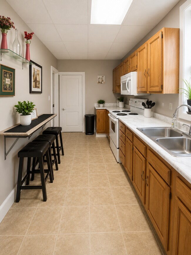 Building Photo - AVAILABLE Immediately - 2 BED 1 BATH