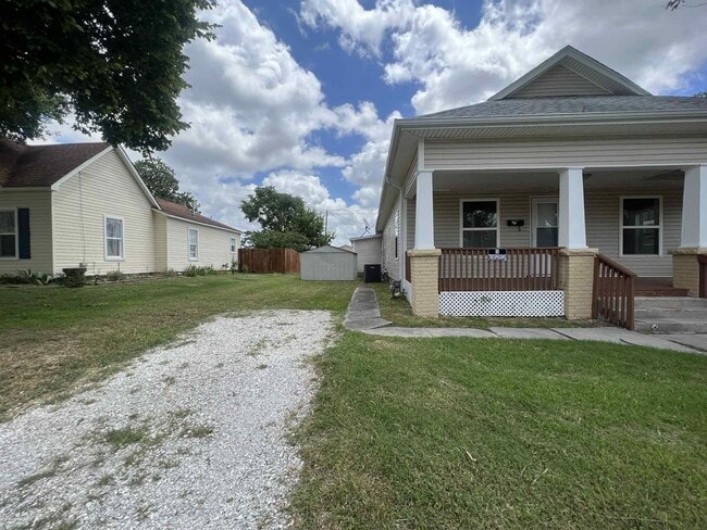 Building Photo - SUMMER SPECIAL: HALF OFF FIRST MONTH RENT!...