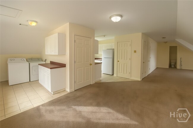 Building Photo - 1315 Bonaventure Rd