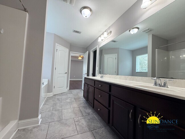 Building Photo - 8565 Holley Hills Cir