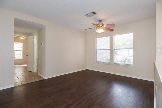 Building Photo - 2510 Stapleford Dr