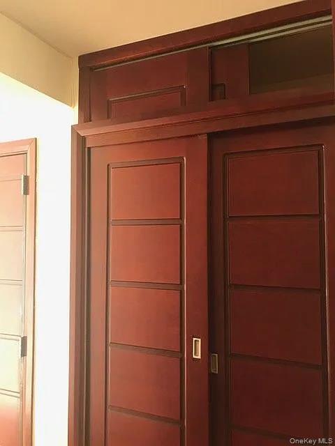 Building Photo - 2940 W 5th St