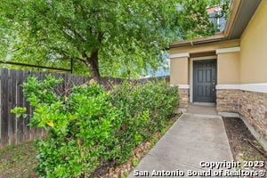 Building Photo - 10538 Legacy Cv