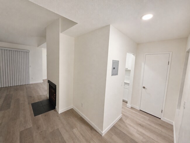 Building Photo - 17062 Harbor Bluffs Cir