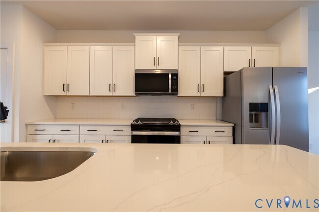 Building Photo - 15309 Sunray Aly