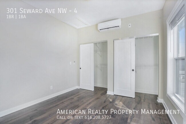 Building Photo - 301 Seward Ave NW