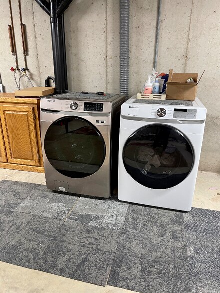 Building Photo - 1138 W Cecil St