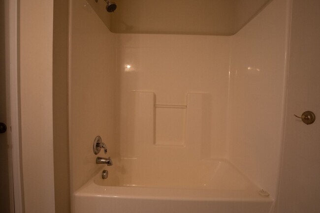 Building Photo - Spacious 3BR Townhome in Harrisburg – First-floor primary bedroom, Garage & Deck!