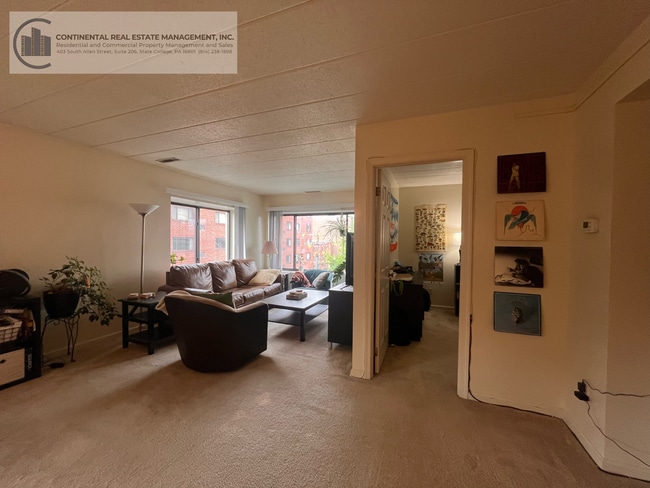 Building Photo - Downtown 2 Bedroom/2 Bathroom Apartment