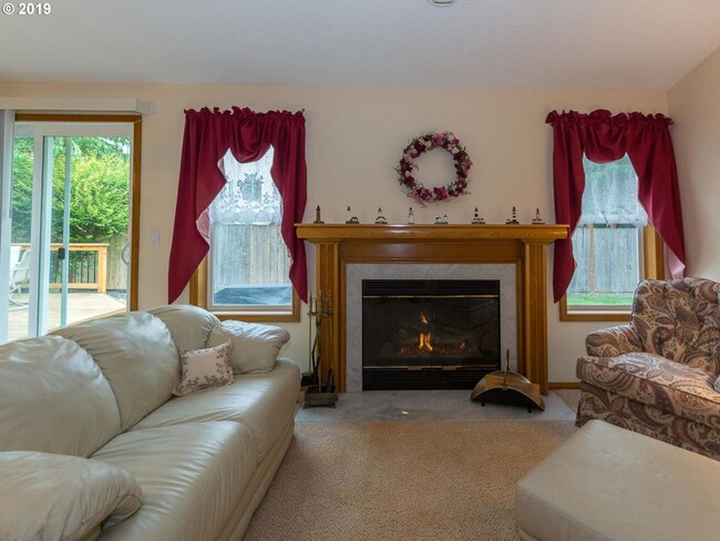 Building Photo - Lovely Single Level Gresham Home - 4 Bedro...