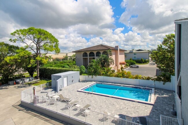 Primary Photo - ANNUAL UNFURNISHED ** Wiggins Pass West **...