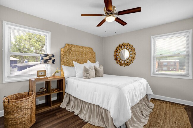 Building Photo - 1488 Wanda St