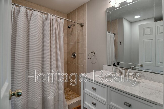 Building Photo - 4518 Holston Hills Rd