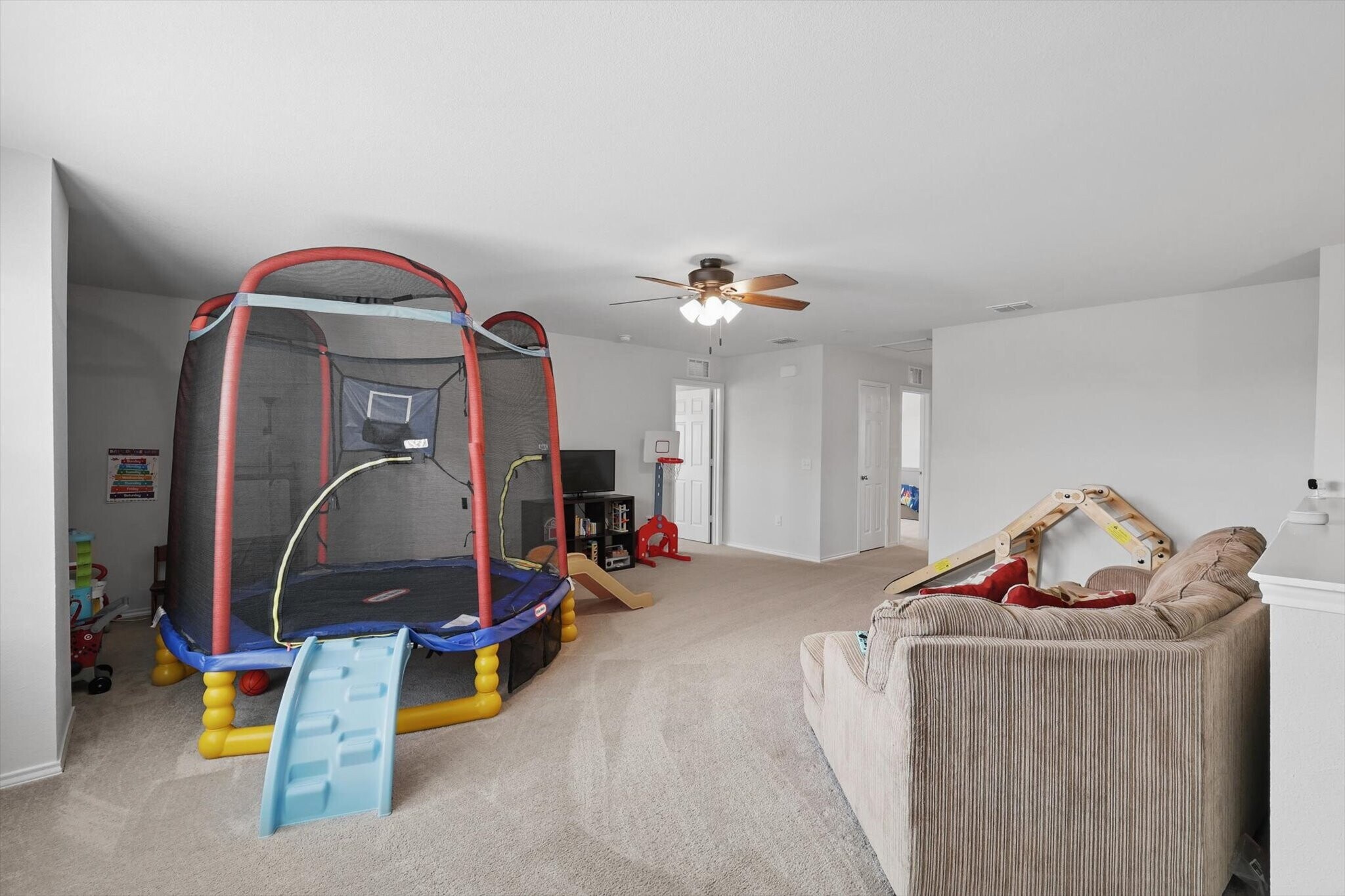 Building Photo - 802 Feldspar Way